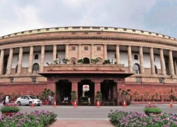 सांसदों का वेतन बढ़ा : अब 1.24 लाख रुपए प्रति माह मिलेगा