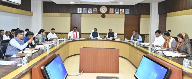 CG Cabinet Meeting: कैबिनेट की बैठक 12 को‚ कई फैसलों पर लगेगी मुहर