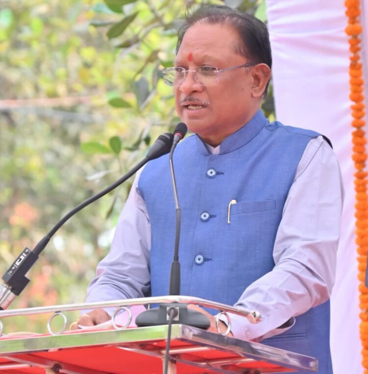 शपथ ग्रहण : अधिवक्ता संघ शोषित -पीड़ितों को न्याय दिलाने में मदद करें – मुख्यमंत्री साय