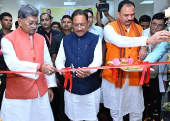 स्वास्थ्य के प्रति जागरूकता का संदेश : मुख्यमंत्री विष्णुदेव साय ने विस परिसर में तीन दिवसीय स्वास्थ्य शिविर का किया शुभारंभ