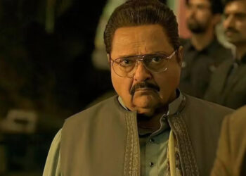 ‘धुरंधर’ की सफलता के बीच राकेश बेदी की चांदी: ‘जमील जमाली’ के रोल के लिए मिला 1 करोड़ का बोनस!