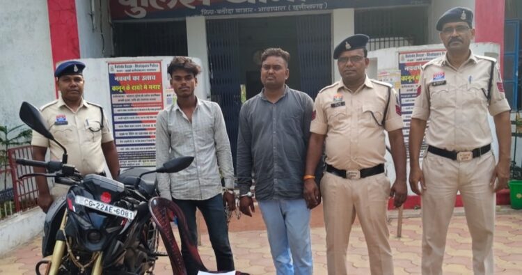  रास्ता पूछना पड़ा भारी : मदद के बहाने साथ ले जाकर बुजुर्ग से की मारपीट और लूट, 2 आरोपी गिरफ्तार