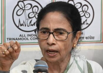शुभेंदु अधिकारी के CM बनते ही ममता बनर्जी ने भरी हुंकार, विपक्षी दलों से कर दी बड़ी अपील