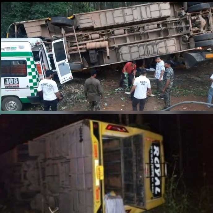 रायपुर से कोंटा जा रही यात्री बस पलटी : शिक्षिका की मौत