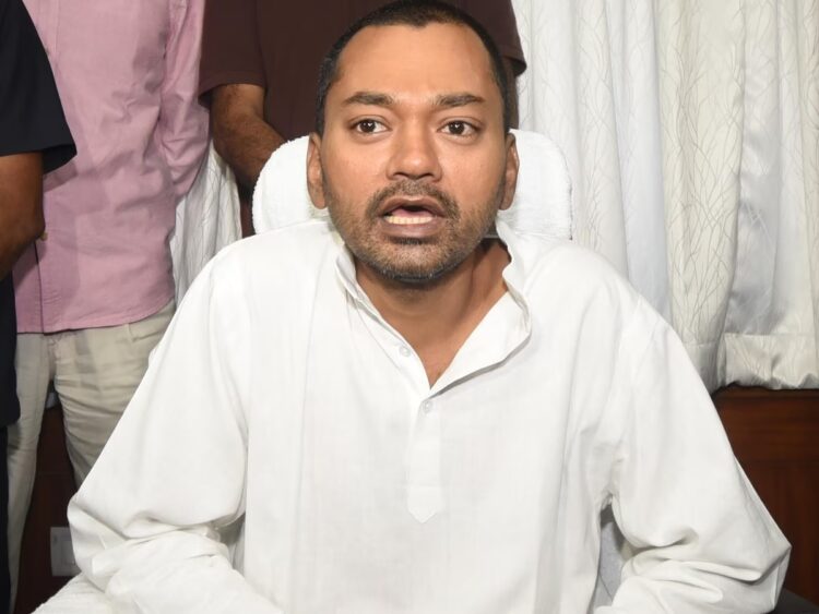 स्वास्थ्य मंत्री बनते ही निशांत कुमार एक्शन में : अधिकारियों के समक्ष रखे 11 फरमान
