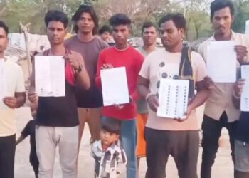 बलौदाबाजार की सांवरा बस्ती को पहचान का इंतजार : प्रशासनिक उलझन में सैकड़ों ग्रामीण मतदाता सूची से बाहर