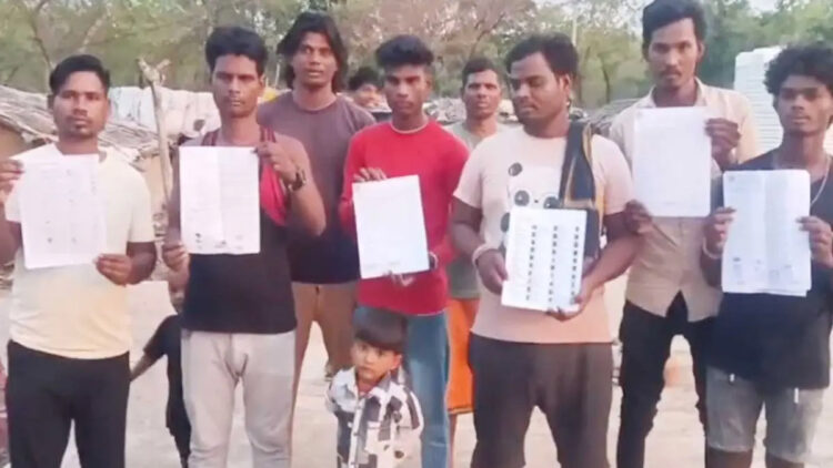 बलौदाबाजार की सांवरा बस्ती को पहचान का इंतजार : प्रशासनिक उलझन में सैकड़ों ग्रामीण मतदाता सूची से बाहर
