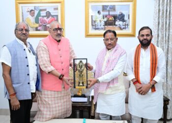 केंद्र-राज्य समन्वय से विकास को मिलेगी नई गति : मुख्यमंत्री साय ने केंद्रीय मंत्री गिरिराज सिंह से की भेंट