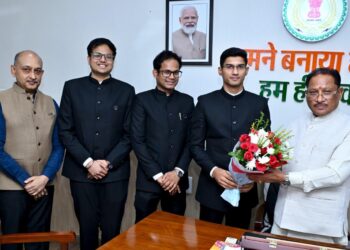 मुख्यमंत्री से मिले प्रशिक्षु आईएएस अधिकारी :  साय बोल – जनसेवा ही प्रशासनिक सेवा का सर्वोच्च उद्देश्य