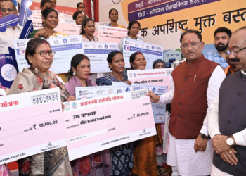 स्ट्रीट वेंडर्स के सपनों को मिली नई उड़ान : छत्तीसगढ़ में 1.12 लाख से अधिक वेंडर्स को मिला आर्थिक संबल