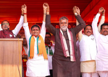 विधानसभा उपचुनाव में BJP को 3 चुनौतियां :  तगड़े मुकाबले के आसार, बिहार में PK तो दतिया में कांग्रेस तैयार