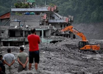 नेपाल-तिब्बत भीषण बाढ़ : मौतों का आंकड़ा 955 तक पहुंचा, 3900 से अधिक लापता, यूपी की गंडक नदी में मिले 17 शव