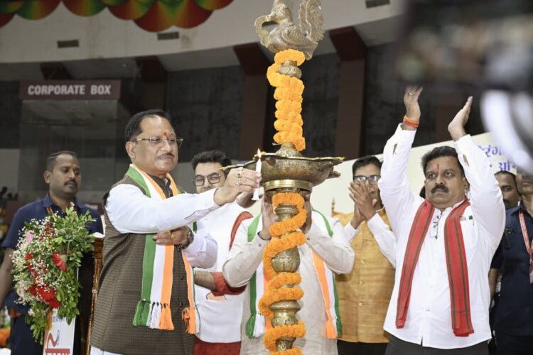 तिरंगे के रंग में रंगा रायपुर : मुख्यमंत्री साय ने तिरंगा यात्रा का किया नेतृत्व