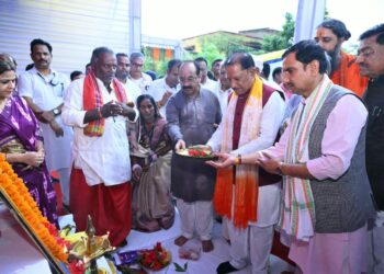 सरगांव में खुलेगा ट्रॉमा सेंटर, मदकू द्वीप में बनेगा इको टूरिज्म सेंटर : मुख्यमंत्री साय ने दी  विकास कार्यों की सौगात 