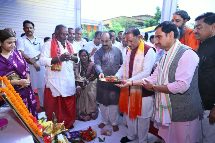 सरगांव में खुलेगा ट्रॉमा सेंटर, मदकू द्वीप में बनेगा इको टूरिज्म सेंटर : मुख्यमंत्री साय ने दी विकास कार्यों की सौगात