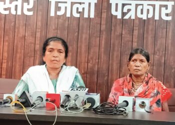 झीरम के शहीद परिवारों को मिले न्याय : सामाजिक कार्यकर्ता सोनी सोरी बोलीं – घटना की पूरी सच्चाई आए सामने