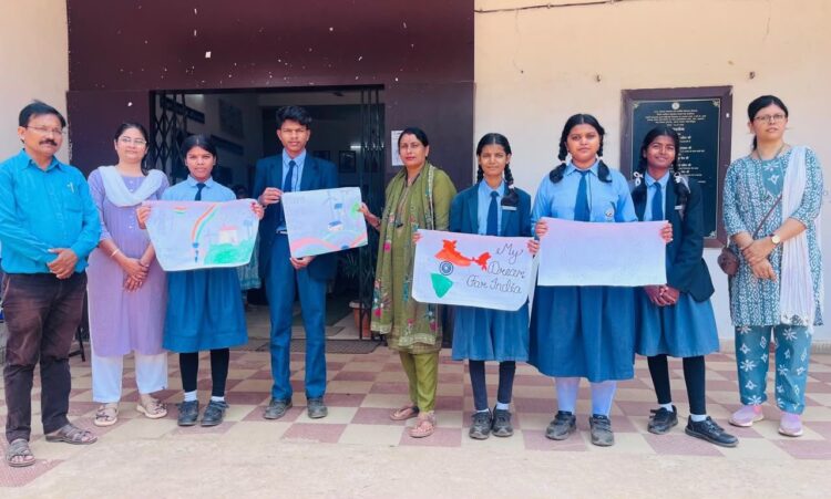 सेवा संकल्प अभियान : बस्तर के 2,052 स्कूलों के सवा लाख से अधिक विद्यार्थियों ने की भाषण और चित्रकला प्रतियोगिता में भागीदारी