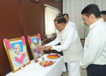 महात्मा गांधी और शास्त्री जयंती: मुख्यमंत्री साय बोले – सत्य, अहिंसा और सादगी के आदर्श हमें राष्ट्रसेवा की प्रेरणा देते रहेंगे  