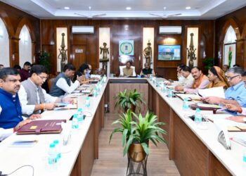 मंत्रिपरिषद की बैठक : प्रधानमंत्री मोदी के 25 वर्षों के कार्यकाल पर अभिनंदन प्रस्ताव और अहम निर्णय