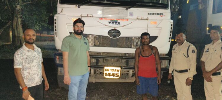 अवैध रेत उत्खनन और परिवहन पर कार्रवाई, 3 हाईवा, जेसीबी और लोडर सहित 5 वाहन एवं मशीनें जब्त