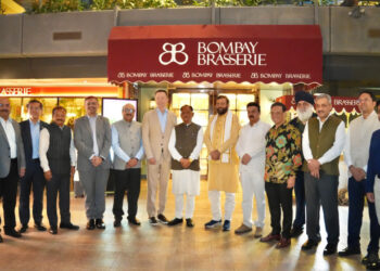 मुख्यमंत्री का सिंगापुर प्रवास : श्री साय की गार्डन्स बाय द बे के साथ महत्वपूर्ण चर्चा, सिंगापुर बिजनेस फेडरेशन के लीडरशिप डिनर में हुए शामिल